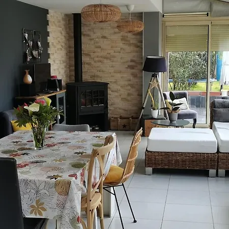 בית נופש Maison De Centre-ville לה מאנש